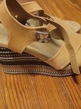 Lucky Brand Tan Platform Wedge Sandals With Straps
